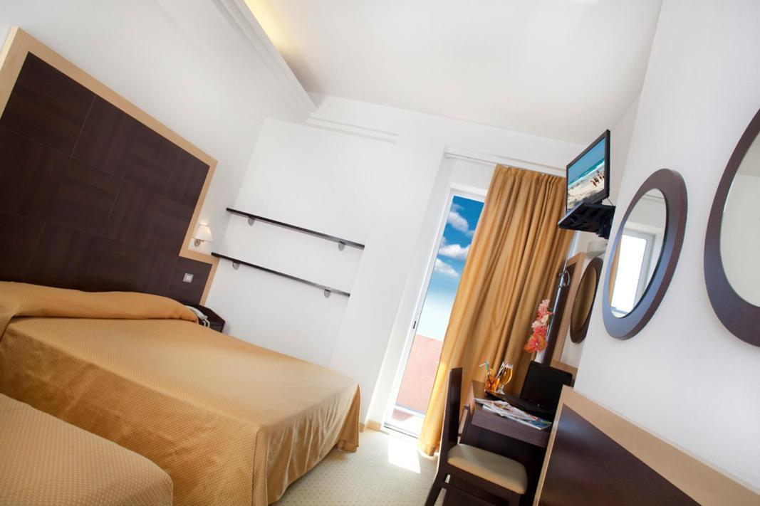 Hotel San Salvador Беллария-Иджеа-Марина Экстерьер фото